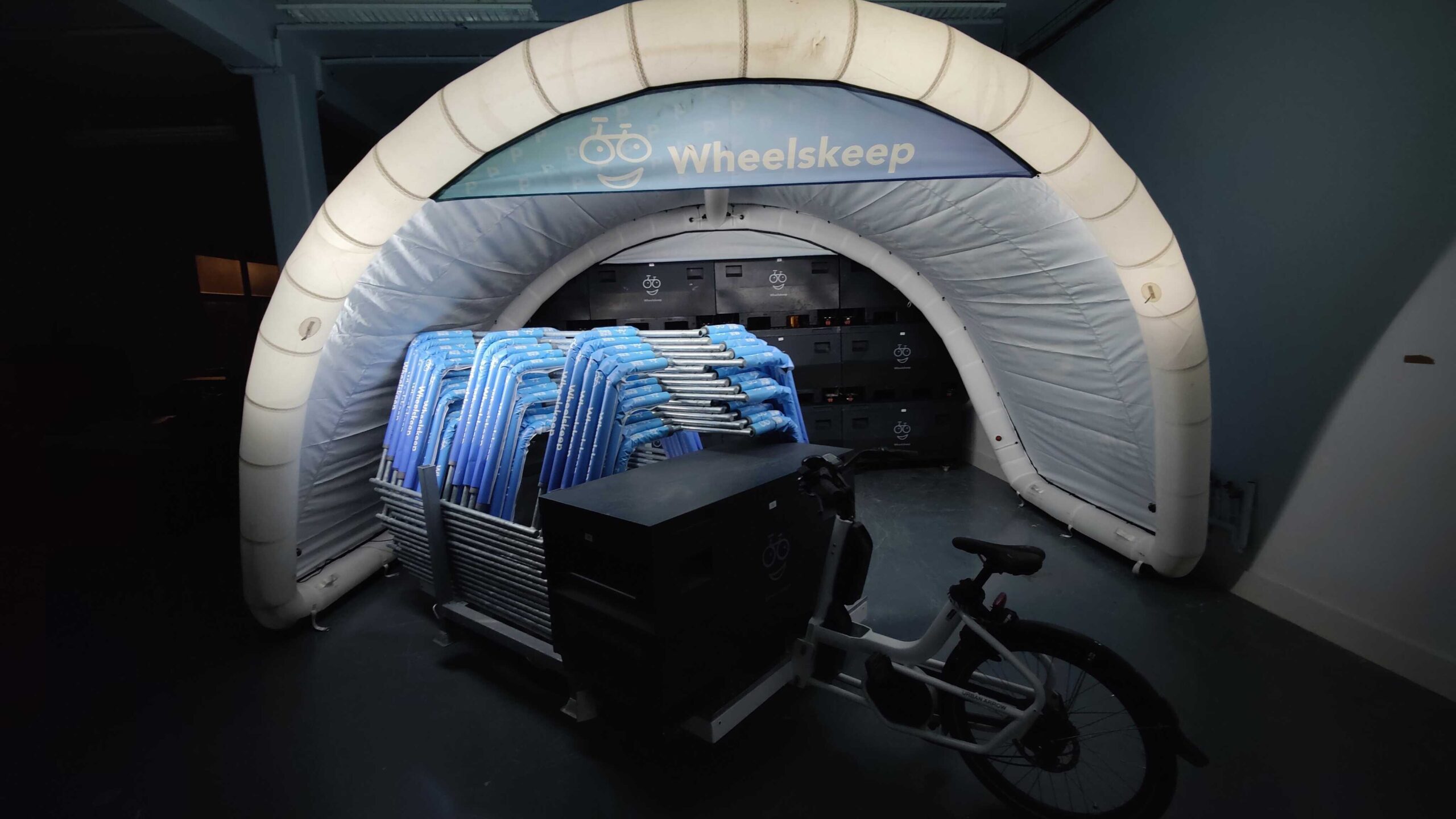 Entrega de Estacionamento Completo para Cargobikes sobre Rodas