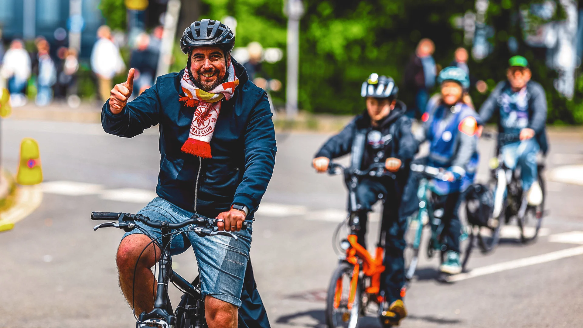 De bicicleta para Brentford